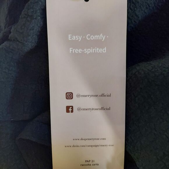 Emery Rose Romper Shorts Comfy Stretch Size Large Black Overall Jumpsuit NWT - Picture 7 of 12